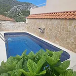Ante 1 Hvar Center, Pool *