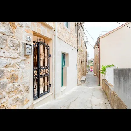 Ante 1 Διαμέρισμα Χβαρ