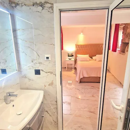 Ante 1 Hvar Center, Pool * Хвар