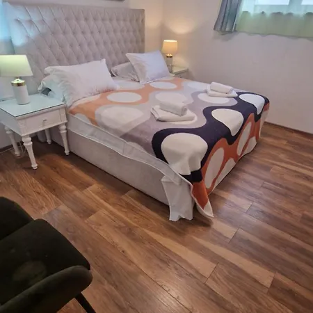 Ante 1 Apartment