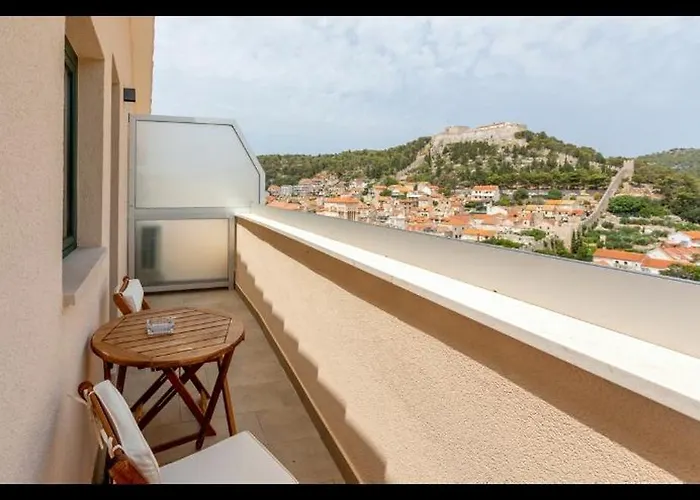 Appartement Ante 1 Hvar Center, Pool *