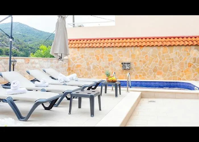 Ante 1 Hvar Center, Pool * 흐바르