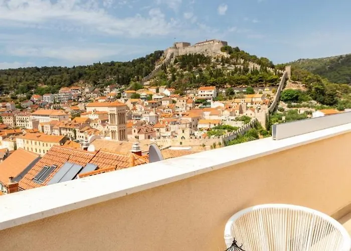 Ante 1 Hvar Center, Pool * 흐바르