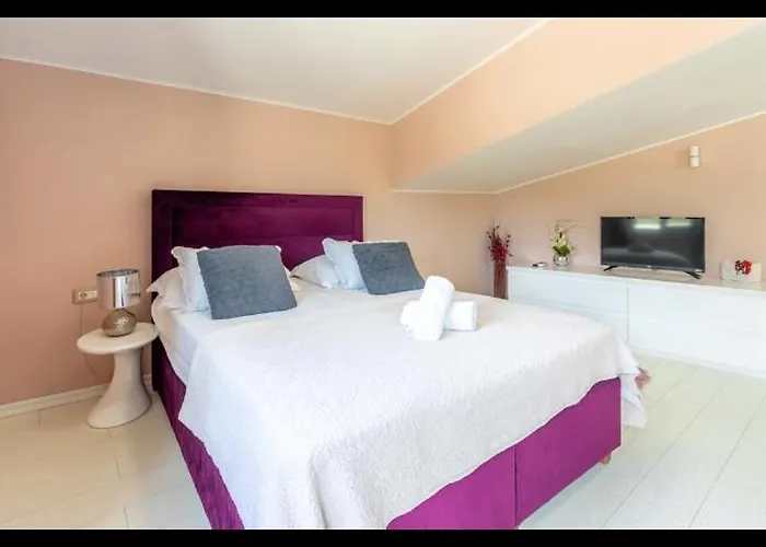 Ante 1 Hvar Center, Pool Appartement