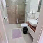 Ante 1 Hvar Center, Pool Apartamento *